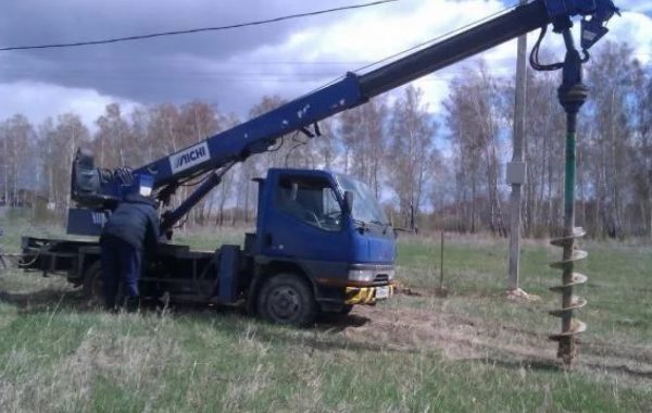 Mitsubishi Canter с буровой установкой - Черкесск, заказать или взять в аренду