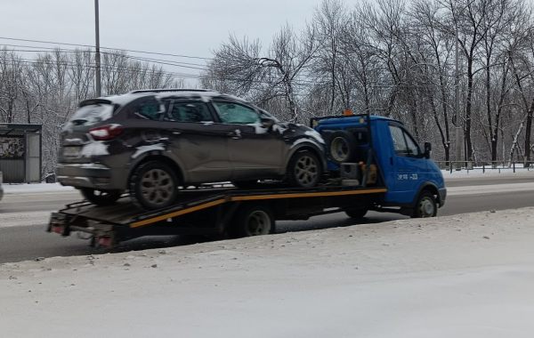 Круглосуточно. Услуги эвакуатора для перевозки неисправных авто - Черкесск, заказать или взять в аренду