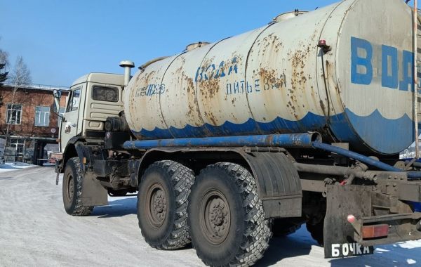 Услуги водовозов. Доставка питьевой и технической воды - Черкесск, заказать или взять в аренду