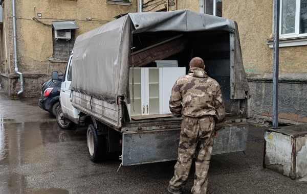 Услуги грузчиков. Квартирные переезды. Без выходных - Черкесск, цены, предложения специалистов