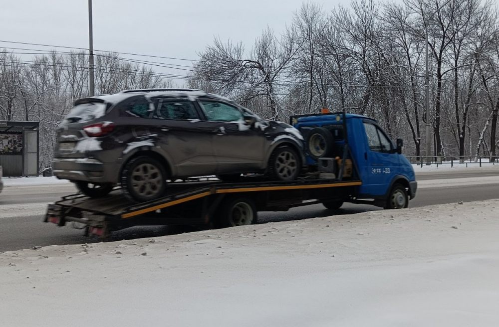 Эвакуатор Круглосуточно. Услуги эвакуатора для перевозки неисправных авто взять в аренду, заказать, цены, услуги - Черкесск