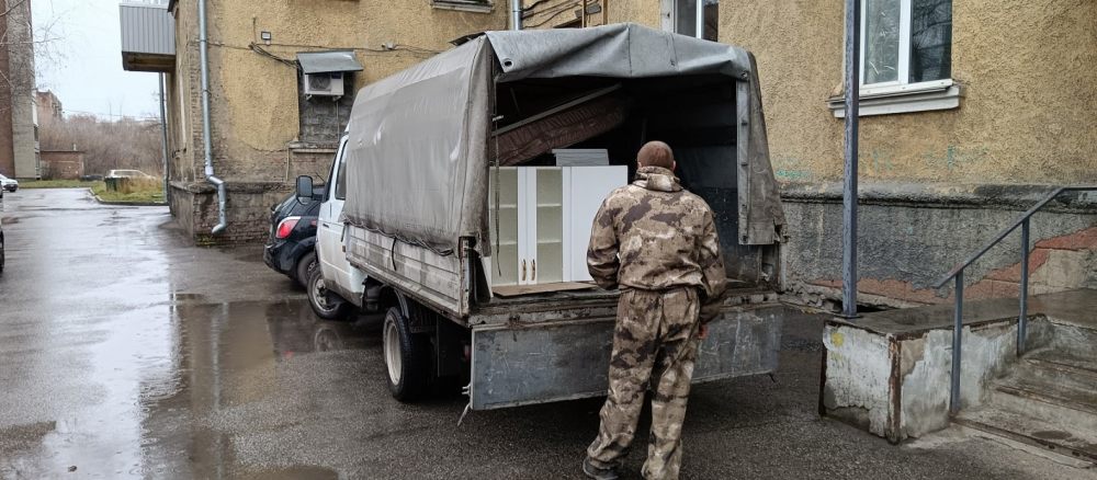 Услуги грузчиков. Квартирные переезды. Без выходных стоимость услуг и где заказать - Черкесск
