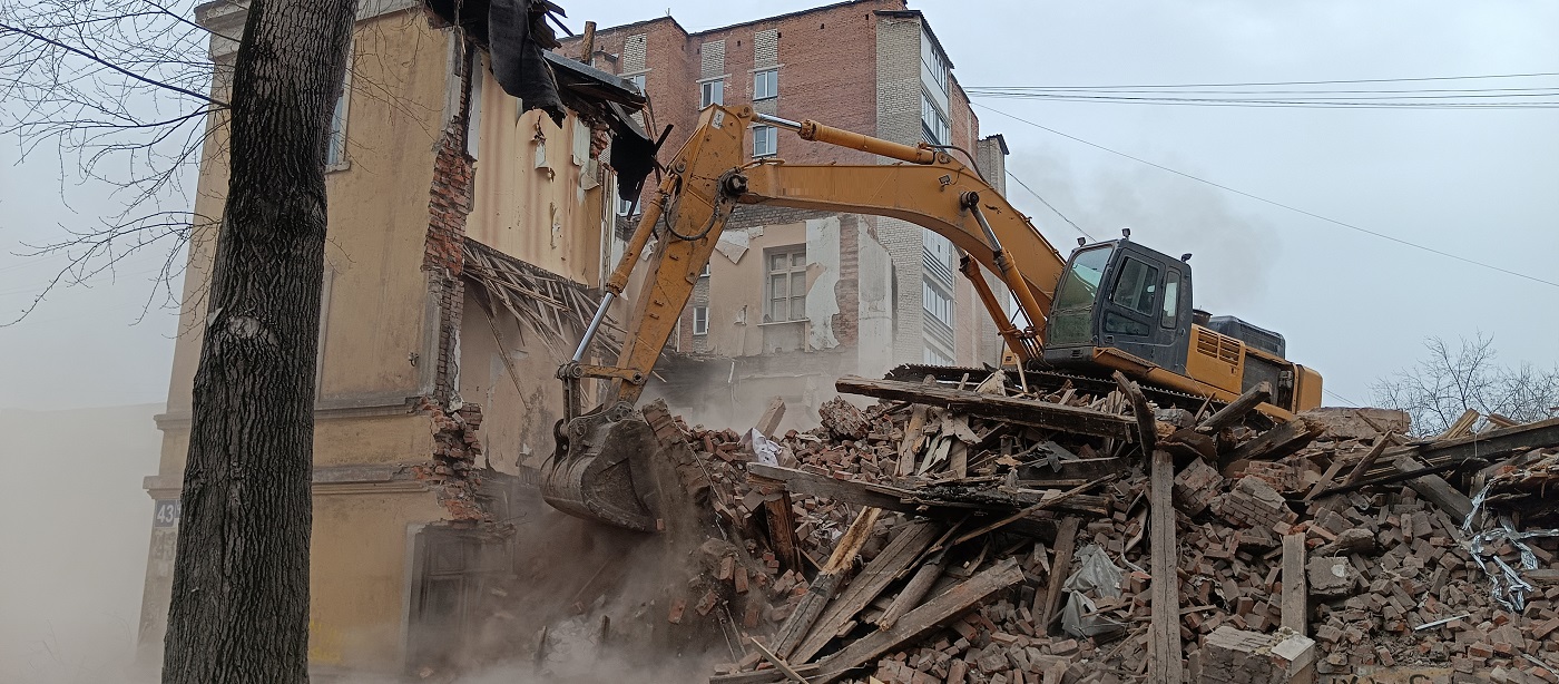 Услуги по сносу и демонтажу старых домов, строений и сооружений в Черкесске